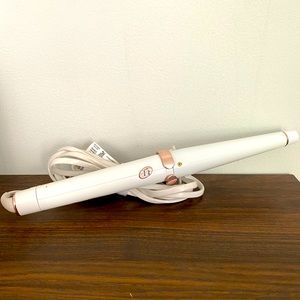 T3 SinglePass Wave Professional Tapered Ceramic Styling Wand